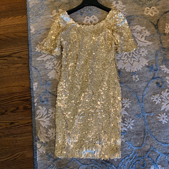 Ark& Co gold sequin dress.  Size small. Like new - Picture 4 of 6